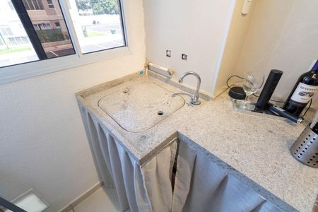 Apartamento para alugar com 41m², 2 quartos e 1 vaga Apartamento para alugar com 41m², 2 quartos e 1 vagaCozinha e Área de Serviço