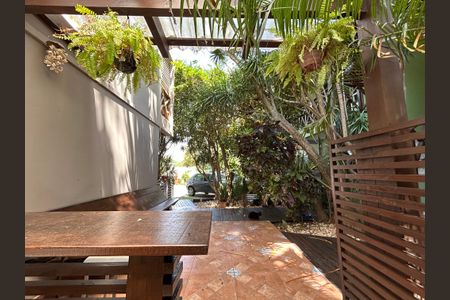 Apartamento para alugar com 57m², 2 quartos e 1 vagaÁrea comum - Churrasqueira