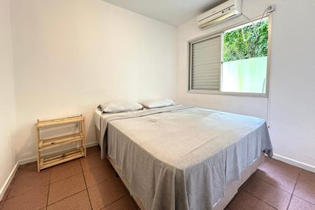 Quarto 1 de apartamento para alugar com 2 quartos, 57m² em Lagoa da Conceição, Florianópolis