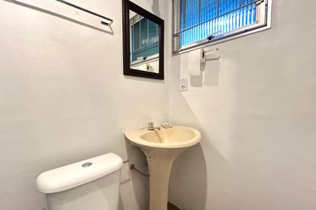 Apartamento para alugar com 57m², 2 quartos e 1 vagaBanheiro 