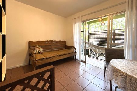 Sala de apartamento para alugar com 2 quartos, 57m² em Lagoa da Conceição, Florianópolis