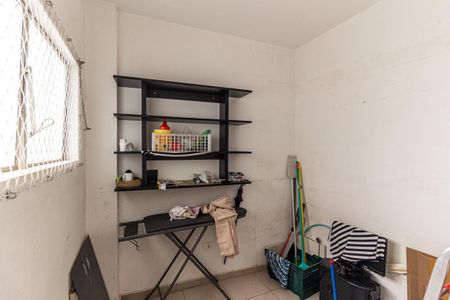 Apartamento para alugar com 132m², 3 quartos e sem vagaQuarto de Serviço