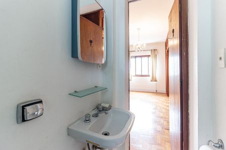 Apartamento para alugar com 132m², 3 quartos e sem vagaBanheiro da Suíte