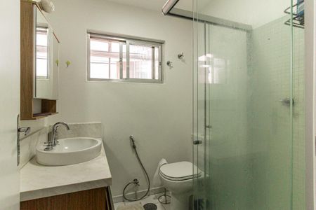 Apartamento para alugar com 132m², 3 quartos e sem vagaBanheiro
