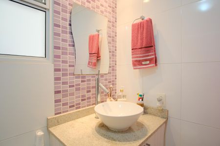 Apartamento à venda com 68m², 3 quartos e 1 vagaBanheiro Social