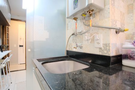 Apartamento à venda com 68m², 3 quartos e 1 vagaÁrea de Serviço