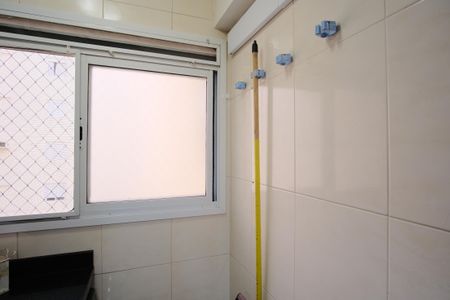 Apartamento à venda com 68m², 3 quartos e 1 vagaÁrea de Serviço