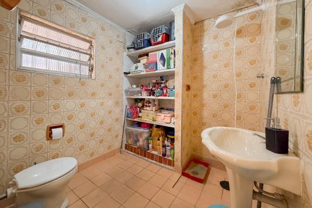 Casa à venda com 95m², 2 quartos e 1 vagaBanheiro Térreo