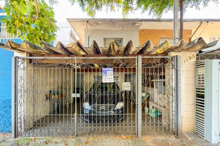 Casa à venda com 95m², 2 quartos e 1 vagaFachada