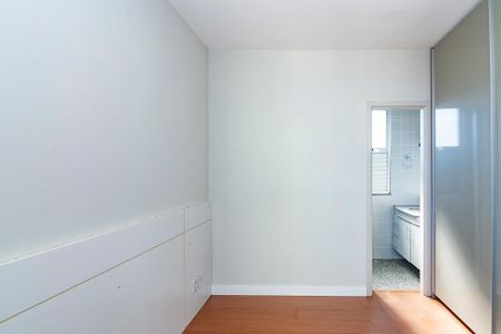 Apartamento para alugar com 70m², 3 quartos e 2 vagasSuíte