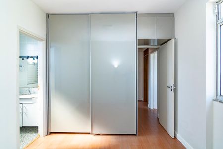 Apartamento para alugar com 70m², 3 quartos e 2 vagasSuíte