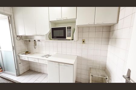 Apartamento à venda com 52m², 2 quartos e 1 vaga Apartamento à venda com 52m², 2 quartos e 1 vagaCozinha