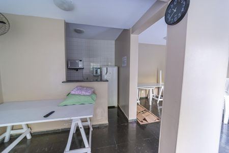 Apartamento à venda com 44m², 2 quartos e 1 vaga Apartamento à venda com 44m², 2 quartos e 1 vagaÁrea comum - Salão de festas