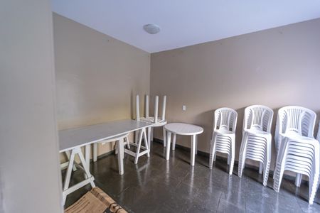 Apartamento à venda com 44m², 2 quartos e 1 vaga Apartamento à venda com 44m², 2 quartos e 1 vagaÁrea comum - Salão de festas