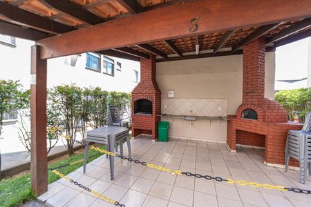 Apartamento à venda com 44m², 2 quartos e 1 vaga Apartamento à venda com 44m², 2 quartos e 1 vagaÁrea comum - Churrasqueira