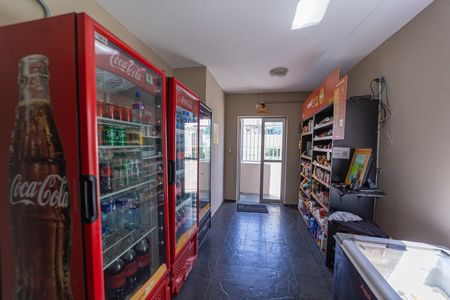 Apartamento à venda com 44m², 2 quartos e 1 vaga Apartamento à venda com 44m², 2 quartos e 1 vagaMini Mercado