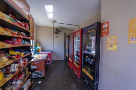 Apartamento à venda com 44m², 2 quartos e 1 vaga Apartamento à venda com 44m², 2 quartos e 1 vagaMini Mercado