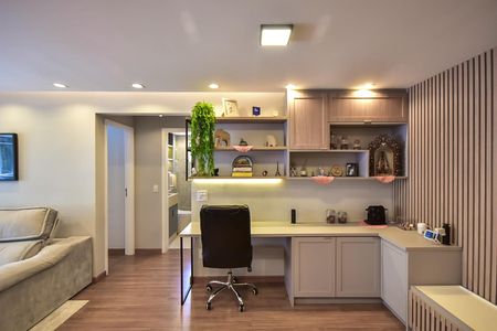 Apartamento à venda com 75m², 2 quartos e 2 vagasEscritório