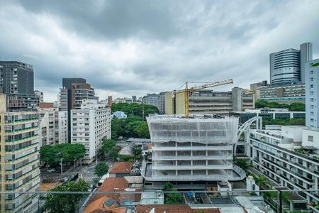 Sala - Vista de apartamento à venda com 2 quartos, 135m² em Cerqueira César, São Paulo