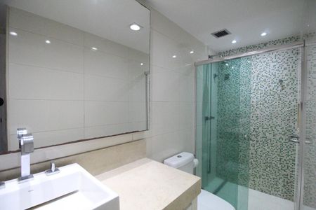 Apartamento à venda com 106m², 3 quartos e 2 vagasBanheiro social