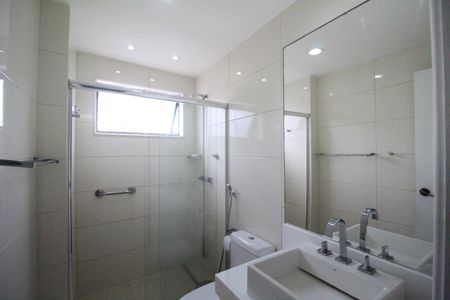 Apartamento à venda com 106m², 3 quartos e 2 vagasBanheiro da suíte 