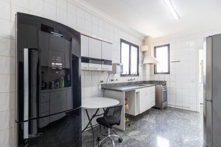 Apartamento à venda com 161m², 3 quartos e 4 vagasFoto 09