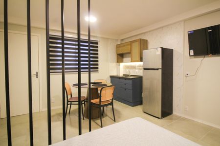 Studio para alugar com 25m², 1 quarto e sem vagaSala/Cozinha/Quarto