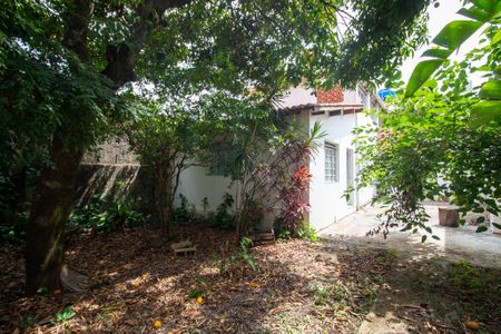 Casa para alugar com 306m², 1 quarto e 3 vagasQuintal 