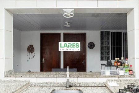 Casa à venda com 100m², 2 quartos e 2 vagas