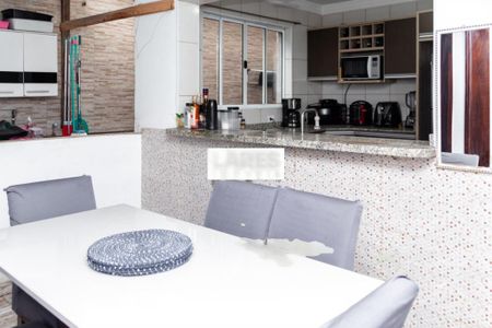 Casa à venda com 100m², 2 quartos e 2 vagas