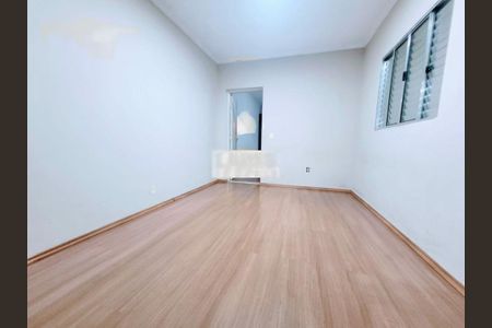 Casa à venda com 3 quartos, 120m² em Vila Gomes, São Paulo