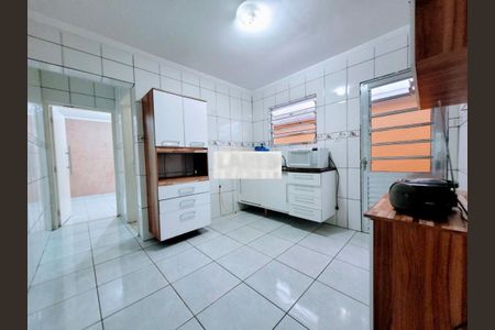 Casa à venda com 3 quartos, 120m² em Vila Gomes, São Paulo