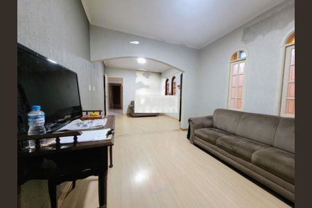 Casa à venda com 3 quartos, 120m² em Vila Gomes, São Paulo