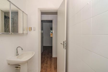 Apartamento à venda com 51m², 2 quartos e 1 vaga Apartamento à venda com 51m², 2 quartos e 1 vagaBanheiro