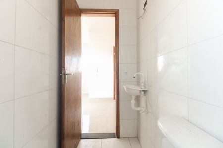 Apartamento para alugar com 45m², 2 quartos e sem vaga Apartamento para alugar com 45m², 2 quartos e sem vagaBanheiro