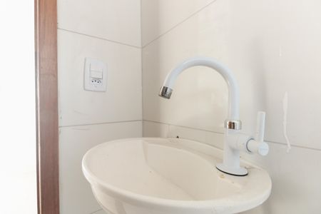 Apartamento para alugar com 45m², 2 quartos e sem vaga Apartamento para alugar com 45m², 2 quartos e sem vagaBanheiro