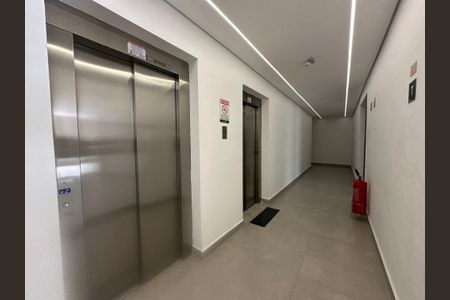 Apartamento à venda com 41m², 1 quarto e 1 vagaHall de entrada