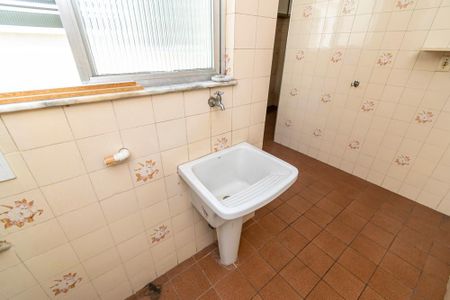 Apartamento à venda com 60m², 2 quartos e 1 vagaÁrea de Serviço