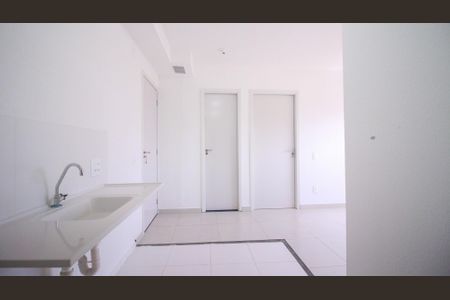 Sala/Cozinha de apartamento para alugar com 2 quartos, 31m² em Quinta da Paineira, São Paulo