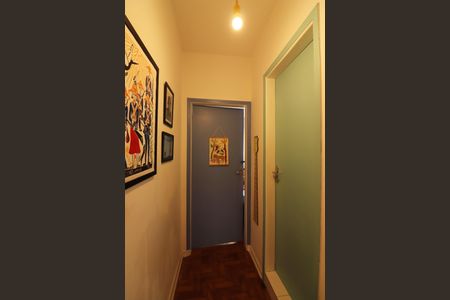 Casa à venda com 100m², 2 quartos e 1 vagaCorredor 