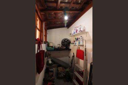 Casa à venda com 100m², 2 quartos e 1 vagaÁrea de Serviço