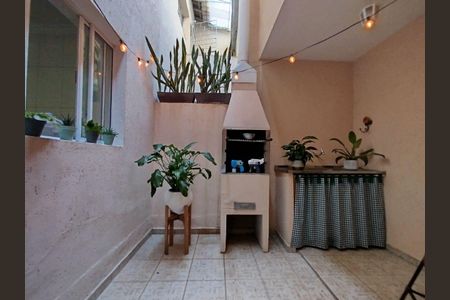 Casa à venda com 100m², 2 quartos e 1 vaga