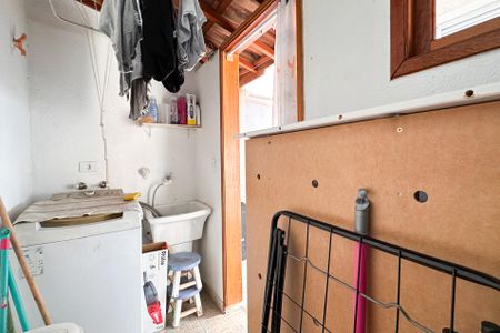 Casa para alugar com 100m², 2 quartos e 1 vagaÁrea de Serviço