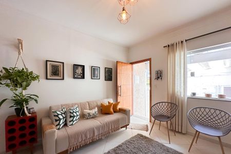 Casa para alugar com 100m², 2 quartos e 1 vagaSala