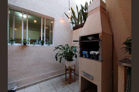 Casa à venda com 100m², 2 quartos e 1 vaga
