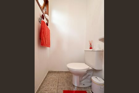 Casa para alugar com 100m², 2 quartos e 1 vagaBanheiro de serviço