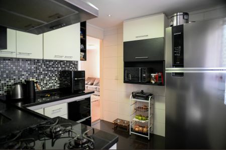 Apartamento à venda com 109m², 2 quartos e 1 vagaCozinha