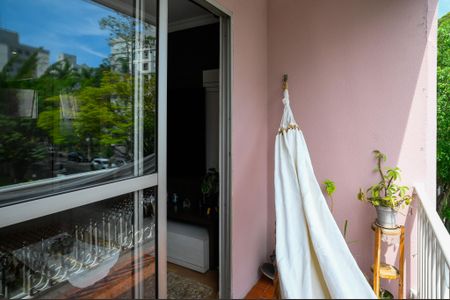 Apartamento à venda com 109m², 2 quartos e 1 vagaVaranda