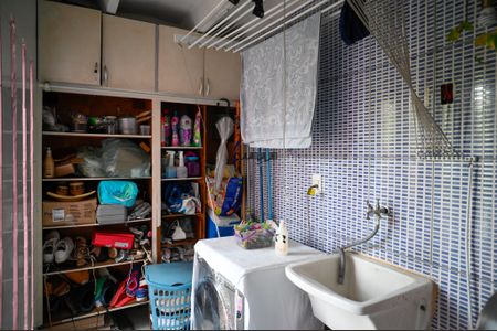 Apartamento à venda com 109m², 2 quartos e 1 vagaÁrea de Serviço