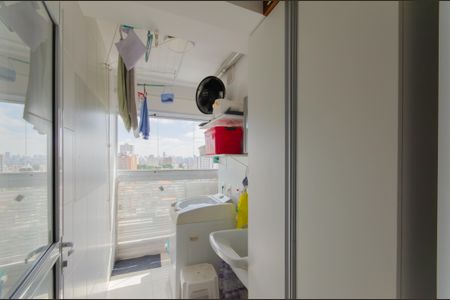 Apartamento à venda com 64m², 2 quartos e 2 vagasÁrea de Serviço